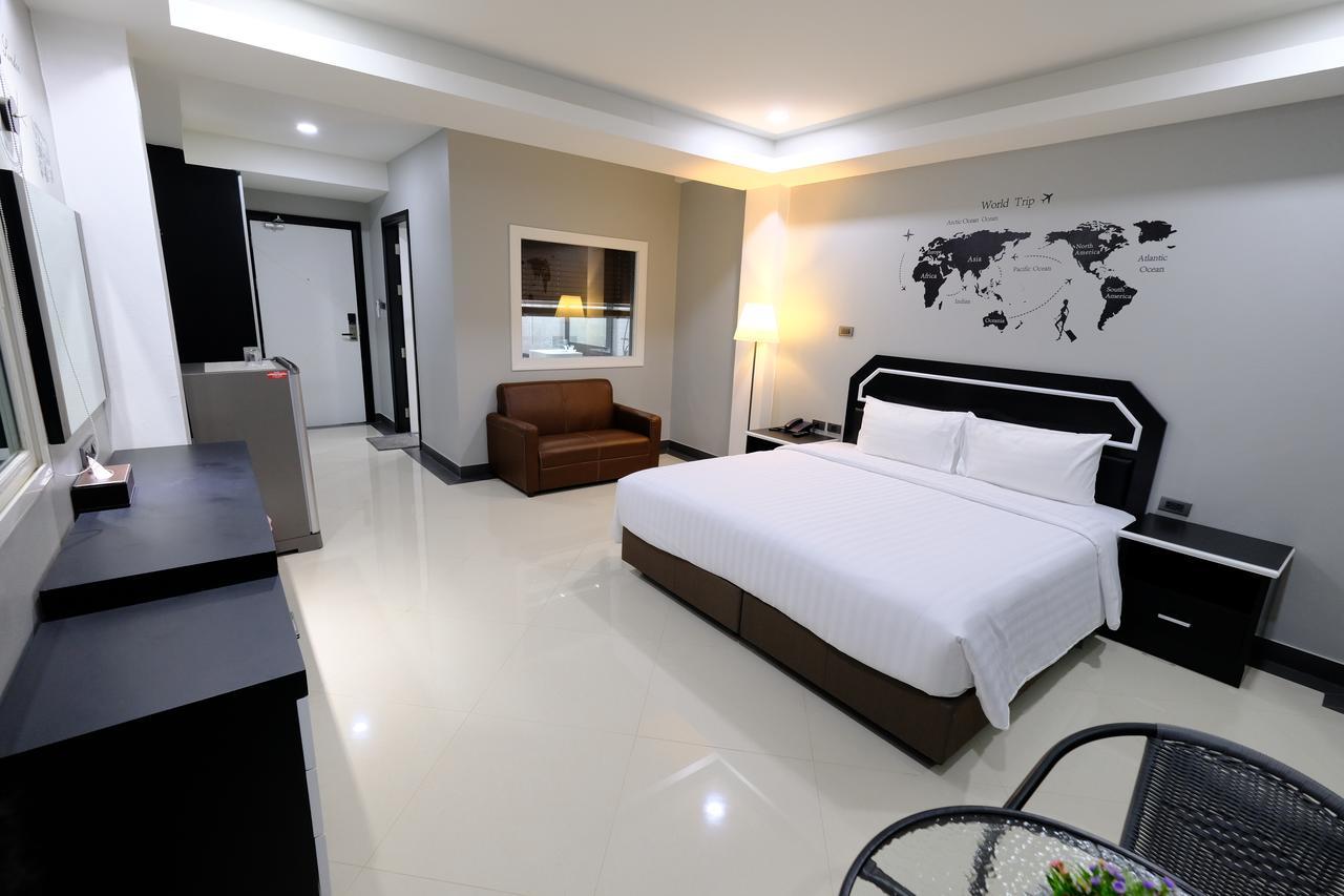 Hotel The Tung à Pattaya Extérieur photo