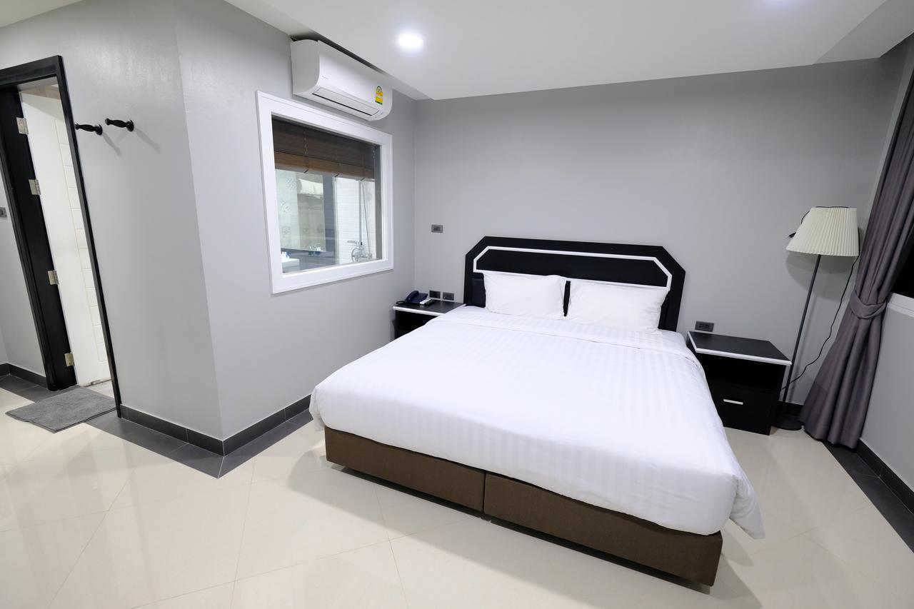 Hotel The Tung à Pattaya Extérieur photo