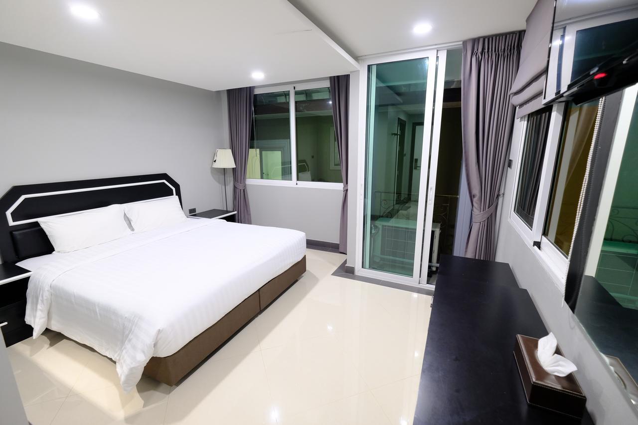 Hotel The Tung à Pattaya Extérieur photo