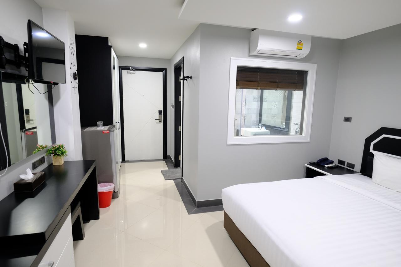 Hotel The Tung à Pattaya Extérieur photo